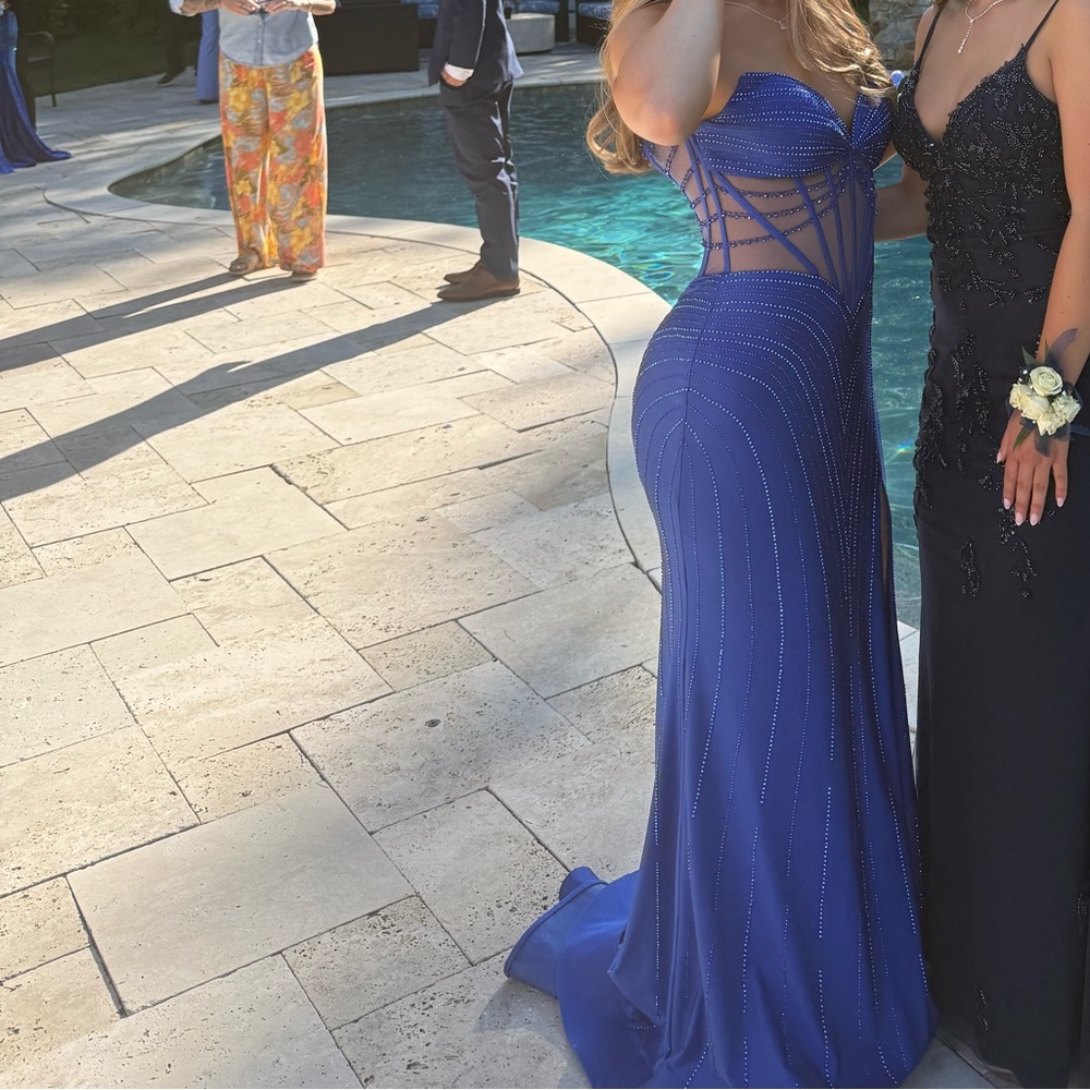 Customized Ellie Wilde Prom Dress - Size 6